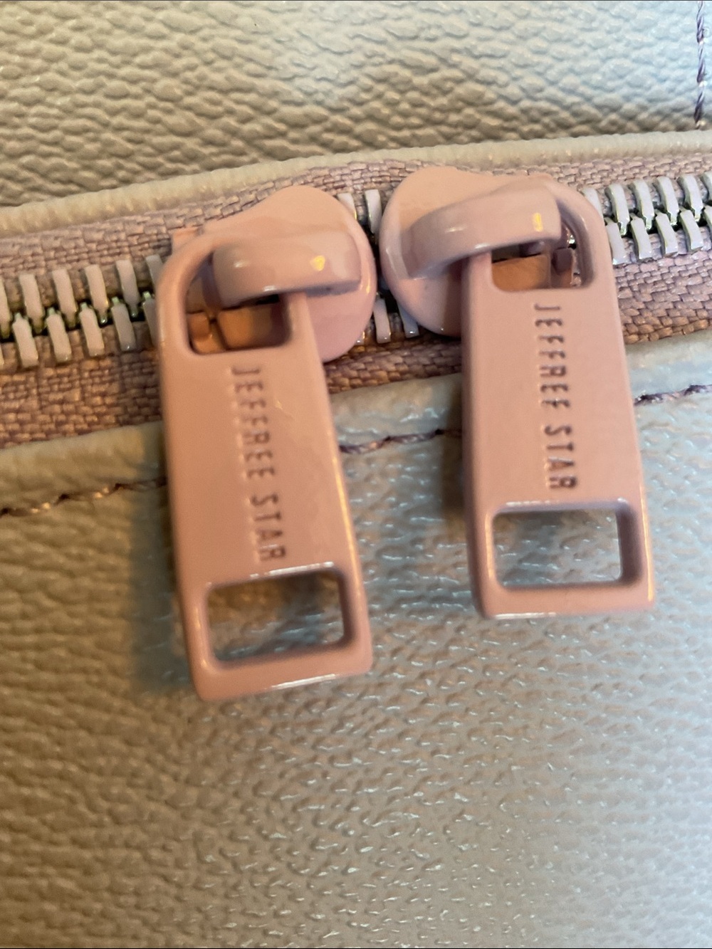 Jeffree Star Lavender Lilac Crossbody Sling Bag - Picture 5 of 6